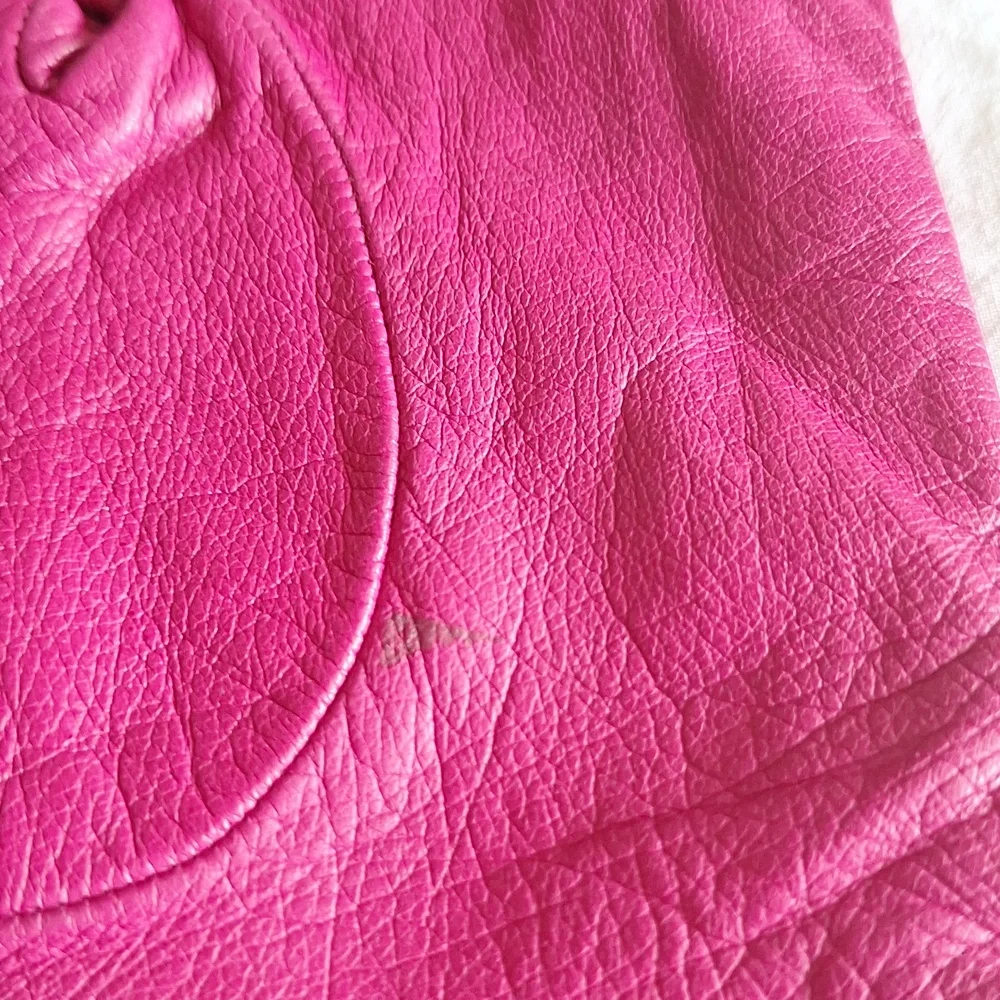 Vintage Magenta Leather Gloves